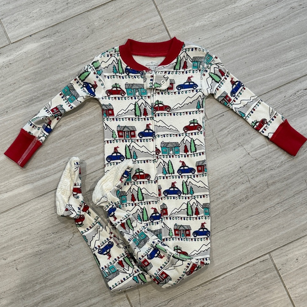 NEW Hanna Andersson Moon and Back Festive Holiday Footed Pajamas